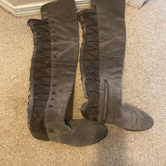 Women Gray Suede HighTop Boots Sz 8 - Picture 3 of 3